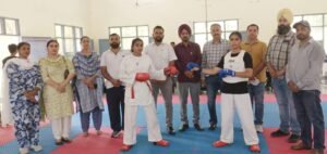 70ਵੇਂ ਜ਼ਿਲ੍ਹਾ ਸਕੂਲ ਟੂਰਨਾਮੈਂਟ 'ਚ ਲੜਕੀਆਂ ਦੇ ਕਰਾਟੇ ਮੁਕਾਬਲੇ ਕਰਵਾਏ ਗਏ