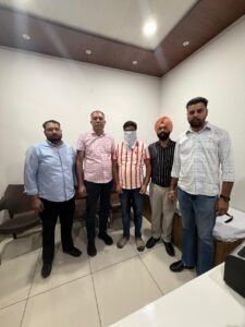 ਵਿਜੀਲੈਂਸ ਬਿਊਰੋ ਵੱਲੋਂ 30,000 ਰੁਪਏ ਰਿਸ਼ਵਤ ਲੈਂਦਾ ਪਟਵਾਰੀ ਰੰਗੇ ਹੱਥੀਂ ਕਾਬੂ