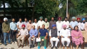 ਟਰਾਂਸਪੋਰਟ ਮੰਤਰੀ ਹਰਪਾਲ ਸਿੰਘ ਚੀਮਾ ਦੀ ਮੌਜੂਦਗੀ ਵਿੱਚ ਪੀਆਰਟੀਸੀ ਅਧਿਕਾਰੀਆਂ ਅਤੇ ਯੂਨੀਅਨਾਂ ਵਿਚਾਲੇ ਸਫ਼ਲ ਮੀਟਿੰਗ, ਮੁਲਾਜ਼ਮਾਂ ਵੱਲੋਂ ਹੜਤਾਲ ਖ਼ਤਮ ਦਾ ਐਲਾਨ