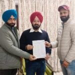 ਵਿਧਾਇਕ ਅਜੀਤਪਾਲ ਕੋਹਲੀ ਨੇ ਨਵ ਨਿਯੁਕਤ ਜਿਲ੍ਹਾਂ ਮੀਡੀਆਂ ਇੰਜਾਰਚ ਅਰਵਿੰਦਰ ਸਿੰਘ ਨੂੰ ਦਿੱਤਾ ਥਾਪੜਾ