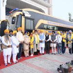 ਆਸਟ੍ਰੇਲੀਆ ਦੇ ਸ਼ਰਧਾਲੂ ਪਰਿਵਾਰ ਨੇ ਸ੍ਰੀ ਗੁਰੂ ਗ੍ਰੰਥ ਸਾਹਿਬ ਜੀ ਦੇ ਪਾਵਨ ਸਰੂਪਾਂ ਵਾਲੀ ਬੱਸ ਸ਼੍ਰੋਮਣੀ ਕਮੇਟੀ ਨੂੰ ਕੀਤ...