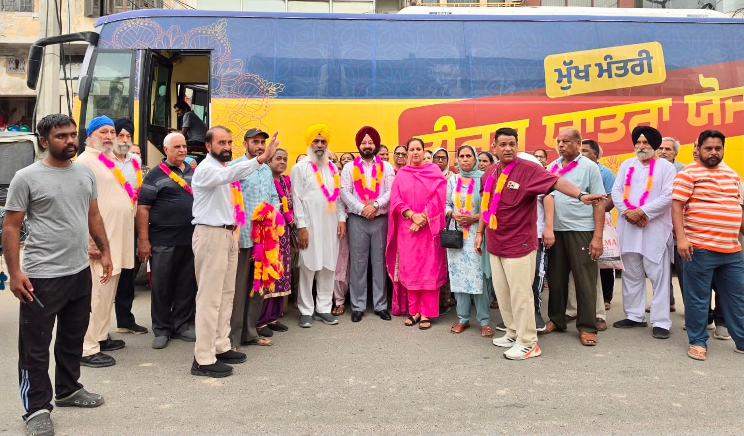 ਮੁੱਖ ਮੰਤਰੀ ਤੀਰਥ ਯਾਤਰਾ ਤਹਿਤ ਵਿਧਾਇਕ ਅਜੀਤਪਾਲ ਸਿੰਘ ਕੋਹਲੀ ਵੱਲੋਂ ਪਟਿਆਲਾ ਤੋਂ ਦੋ ਹੋਰ ਬੱਸਾਂ ਰਵਾਨਾ