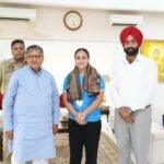 ਪੰਜਾਬ ਦੇ ਰਾਜਪਾਲ ਗੁਲਾਬ ਚੰਦ ਕਟਾਰੀਆ ਵੱਲੋਂ ਰਾਸ਼ਟਰਮੰਡਲ ਖੇਡਾਂ-2026 ਦੀ ਚਾਂਦੀ ਤਗਮਾ ਜੇਤੂ ਹਰਜਿੰਦਰ ਕੌਰ ਦਾ ਸਨਮਾਨ