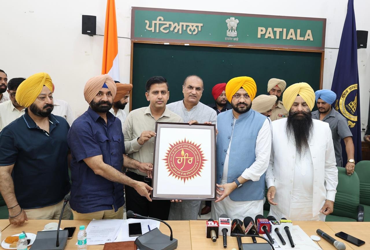 ਸੈਰ-ਸਪਾਟਾ ਤੇ ਸੱਭਿਆਚਾਰਕ ਮਾਮਲਿਆਂ ਬਾਰੇ ਮੰਤਰੀ ਵੱਲੋਂ ਸ੍ਰੀ ਗੁਰੂ ਰਵਿਦਾਸ ਜੀ ਦੇ 650ਵੇਂ ਪ੍ਰਕਾਸ਼ ਪੁਰਬ ਨੂੰ ਸਮਰਪਿਤ ਡਰੋਨ ਸ਼ੋਅ ਤੇ ਸ਼ੋਭਾ ਯਾਤਰਾਵਾਂ ਦੇ ਪ੍ਰਬੰਧਾਂ ਦਾ ਜਾਇਜ਼ਾ