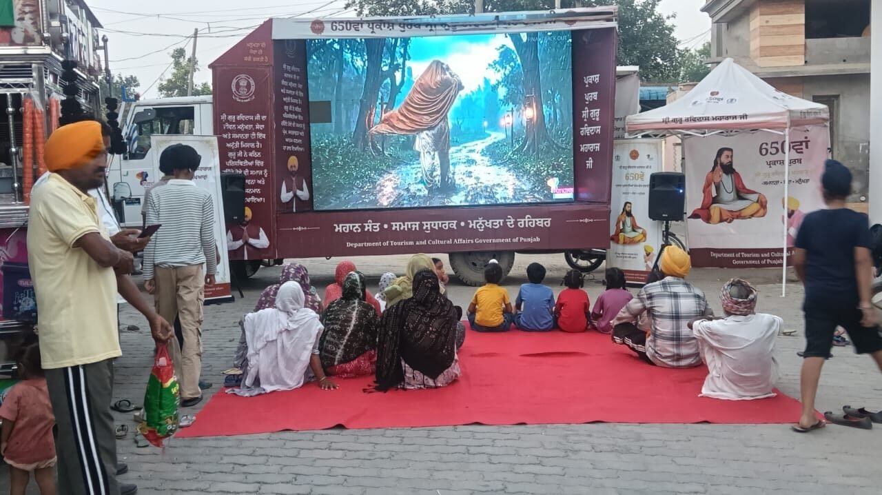 ਗੱਜੂਮਾਜਰਾ, ਸਦਰਪੁਰ ਅਤੇ ਲਲੌਛੀ ਵਿੱਚ ਦਿਖਾਈ ਗਈ ਸ੍ਰੀ ਗੁਰੂ ਰਵਿਦਾਸ ਜੀ ਦੀ ਵਿਸ਼ੇਸ਼ ਦਸਤਾਵੇਜ਼ੀ