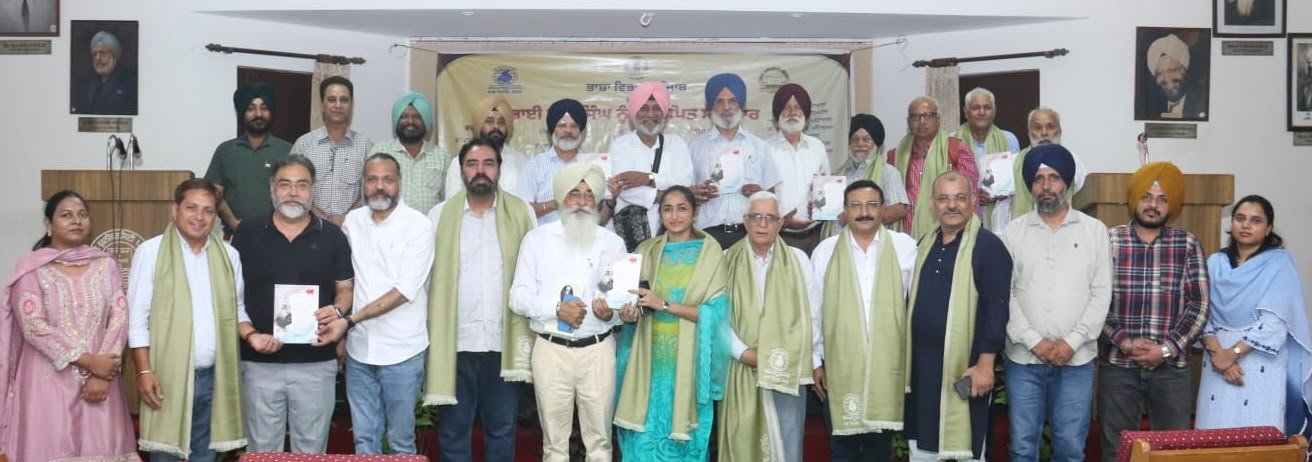 ਭਾਸ਼ਾ ਵਿਭਾਗ ਪੰਜਾਬ ਨੇ ‘ਪੰਜਾਬੋਂ ਬਾਹਰ ਸਮਾਗਮਾਂ’ ਦੀ ਲੜੀ ਤਹਿਤ ਦੇਹਰਾਦੂਨ ਵਿਖੇ ਕਰਵਾਇਆ ਸਮਾਗਮ