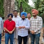 ਵਿਧਾਇਕ ਅਜੀਤਪਾਲ ਸਿੰਘ ਕੋਹਲੀ ਵੱਲੋਂ 33 ਲੱਖ ਰੁਪਏ ਦੀ ਲਾਗਤ ਨਾਲ ਬਣੇ ਫੁੱਟਪਾਥ ਦਾ ਉਦਘਾਟਨ