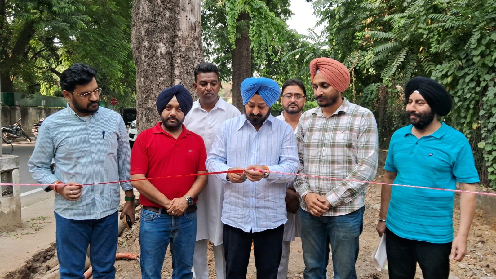 ਵਿਧਾਇਕ ਅਜੀਤਪਾਲ ਸਿੰਘ ਕੋਹਲੀ ਵੱਲੋਂ 33 ਲੱਖ ਰੁਪਏ ਦੀ ਲਾਗਤ ਨਾਲ ਬਣੇ ਫੁੱਟਪਾਥ ਦਾ ਉਦਘਾਟਨ