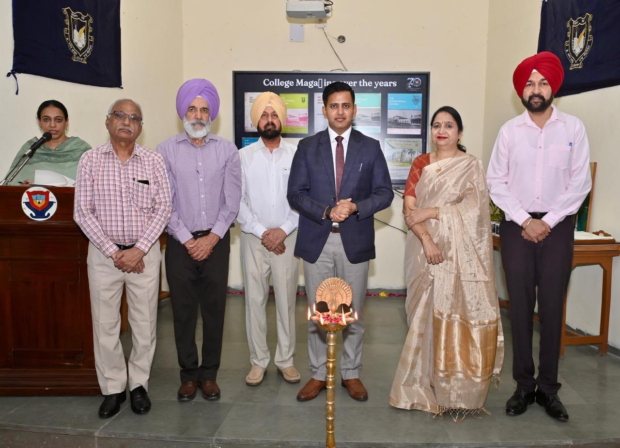 ਡਿਪਟੀ ਕਮਿਸ਼ਨਰ ਵੱਲੋਂ ਵਿਦਿਆਰਥੀਆਂ ਨੂੰ ਸਿਹਤਮੰਦ ਸਮਾਜ ਦੀ ਸਿਰਜਣਾ ਲਈ ‘ਯੁੱਧ ਨਸ਼ਿਆਂ ਵਿਰੁੱਧ’ ਮੁਹਿੰਮ ਵਿੱਚ ਸਰਗਰਮ ਭੂਮਿਕਾ ਨਿਭਾਉਣ ਦਾ ਸੱਦਾ